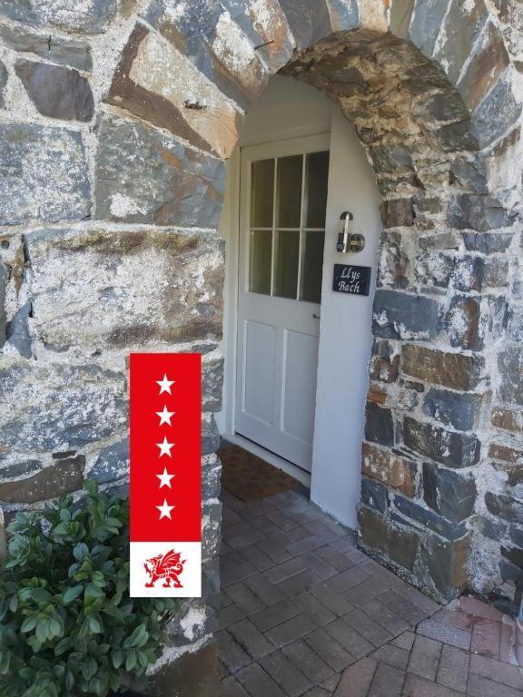 Llys Bach Apartment At Llys Aeron Aberaeron Ngoại thất bức ảnh