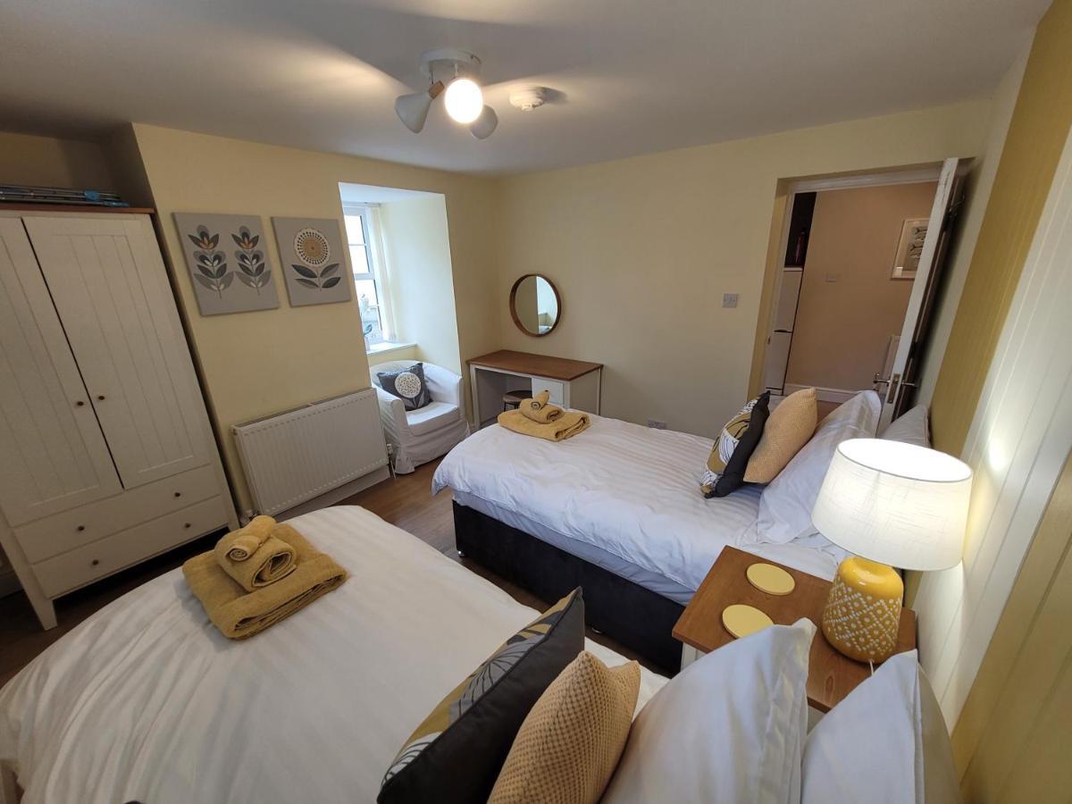 Llys Bach Apartment At Llys Aeron Aberaeron Ngoại thất bức ảnh